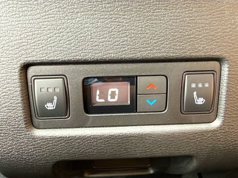 New 2025 Mitsubishi Outlander SEL image 29