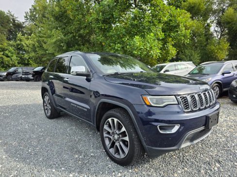 Used 2018 Jeep Grand Cherokee Limited w/ Luxury Group II image 3