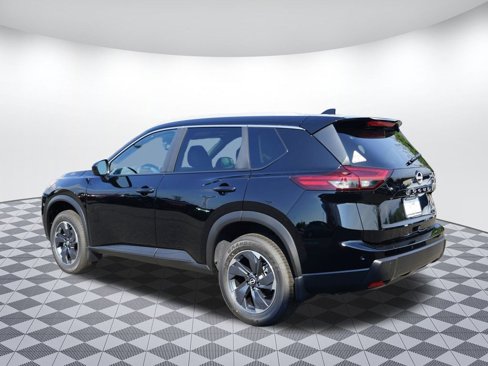 New 2026 Nissan Rogue SV image 5