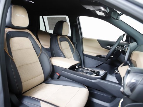 New 2026 Chevrolet Equinox ACTIV w/ Convenience Package III image 7