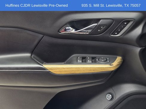 Used 2018 GMC Acadia Denali w/ Technology Package image 25