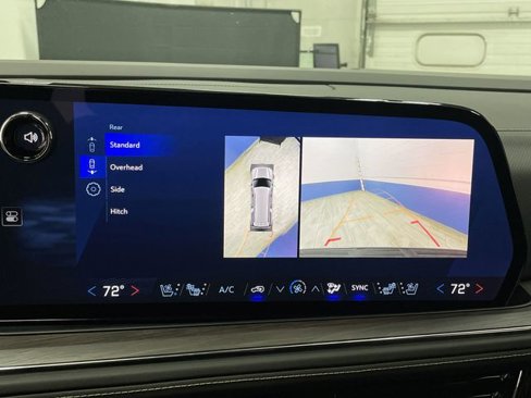 New 2025 Chevrolet Suburban Premier image 10