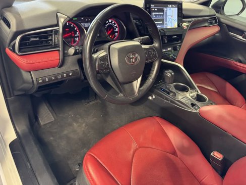 Used 2023 Toyota Camry XSE image 9