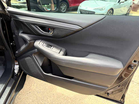 Used 2020 Subaru Outback Premium image 32