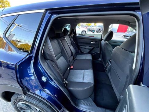 Certified 2025 Nissan Rogue SV image 16