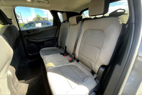 Used 2022 Ford Escape SE w/ SE Sport Appearance Package image 24