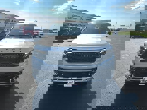 New 2025 Jeep Wagoneer Series II w/ Premium Group I image 2