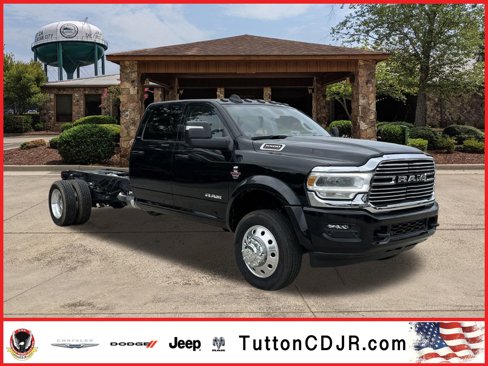 New 2025 RAM 5500 4x4 Crew Cab w/ Laramie Trim Package image 1