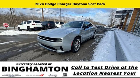 Used 2024 Dodge Charger R/T Scat Pack w/ Plus Group image 16