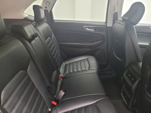 Used 2024 Ford Edge SEL image 19