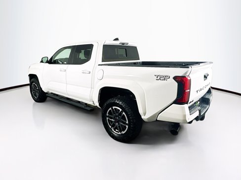 Used 2024 Toyota Tacoma TRD Sport image 5