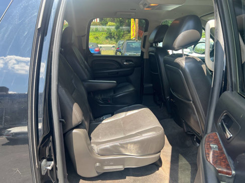 Used 2013 GMC Yukon XL Denali image 13