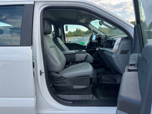 New 2026 Ford F250 XL w/ FX4 Off-Road Package image 22