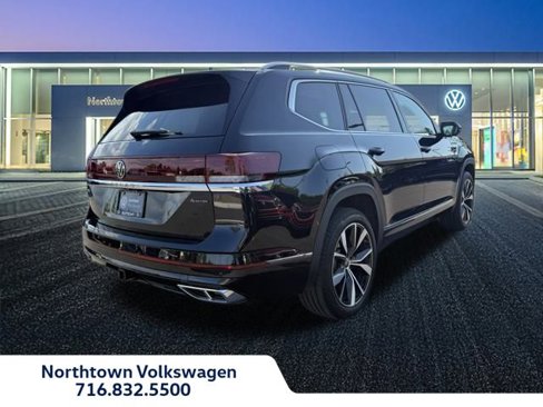 Certified 2025 Volkswagen Atlas SEL Premium R-Line image 3