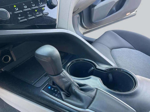 Used 2018 Toyota Camry LE w/ Convenience Package image 21