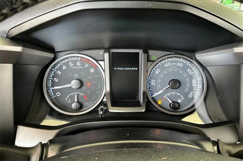 Used 2022 Toyota Tacoma TRD Off-Road image 20