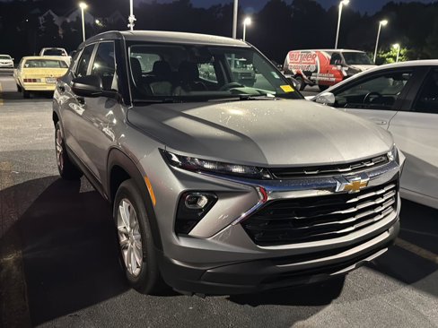 Used 2026 Chevrolet TrailBlazer LS image 3
