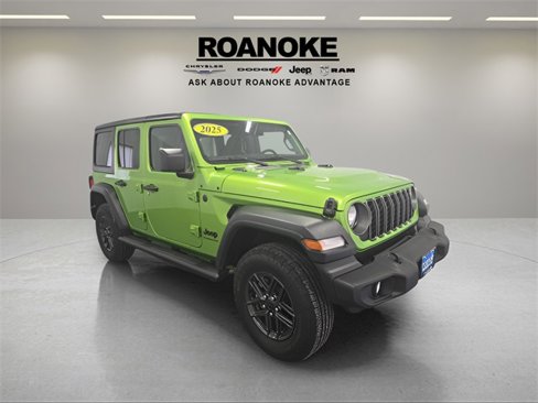 Used 2025 Jeep Wrangler Sport S image 3