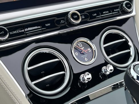 New 2025 Bentley Continental GT Speed image 32