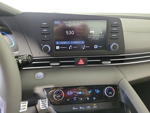 New 2025 Hyundai Elantra Sport image 22