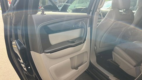 Used 2016 GMC Acadia Denali image 34