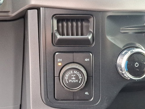 Used 2025 Ford F150 XLT w/ Equipment Group 302A MID image 24