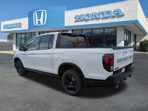 New 2026 Honda Ridgeline Black Edition image 6