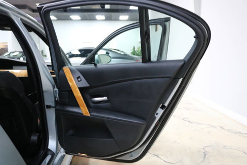 Used 2007 BMW M5 image 18