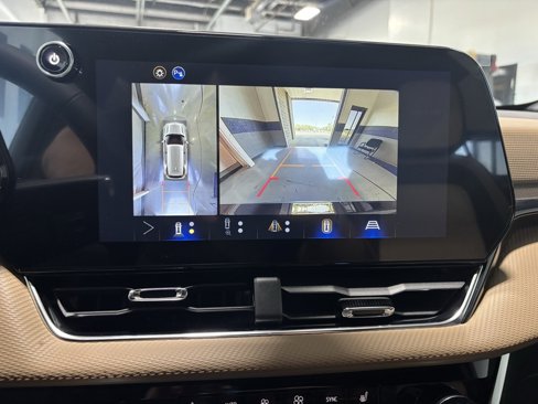 New 2026 Chevrolet Equinox ACTIV w/ Safety and Technology Package image 18