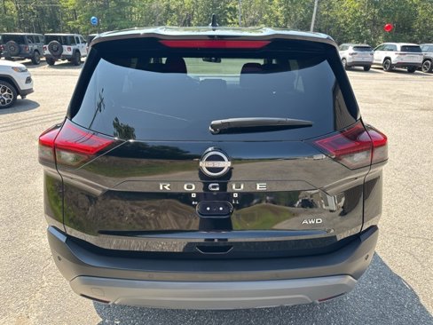 Used 2023 Nissan Rogue S image 6