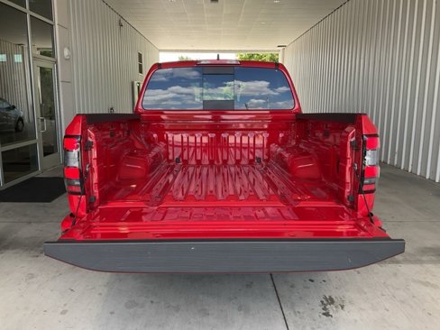 Used 2024 Nissan Frontier PRO-4X w/ Technology Package image 17