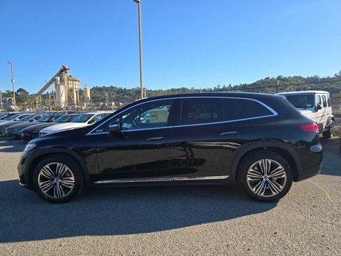 New 2026 Mercedes-Benz EQS 400 4MATIC SUV image 8