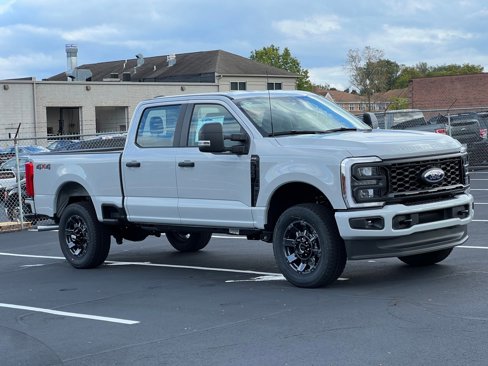 New 2026 Ford F350 4x4 Crew Cab Super Duty image 9