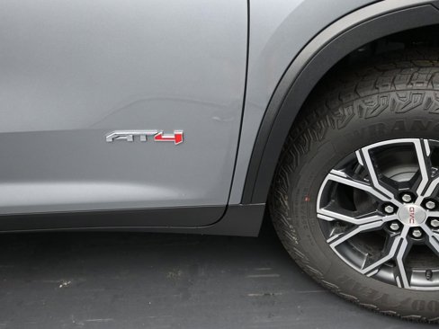 New 2026 GMC Acadia AT4 w/ Luxury Package image 6