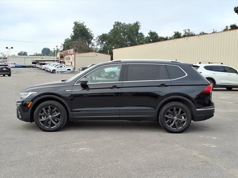 Used 2024 Volkswagen Tiguan SE image 20