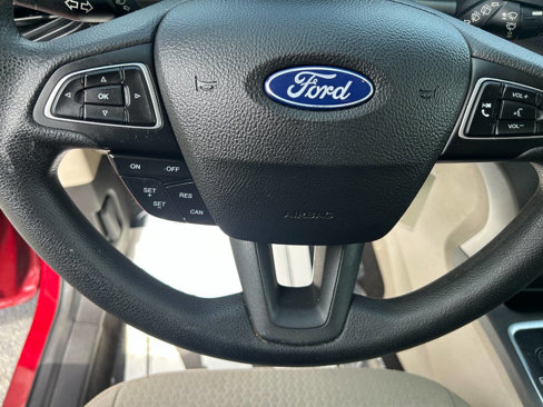 Used 2018 Ford Escape SE image 17
