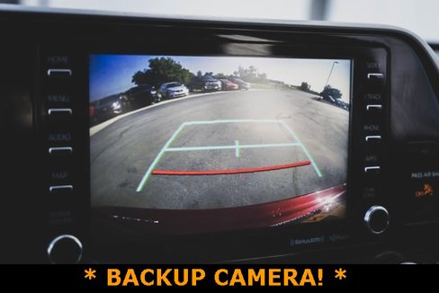 Used 2020 Toyota Highlander XLE image 4