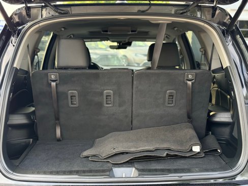 Used 2021 Honda Pilot Touring image 12