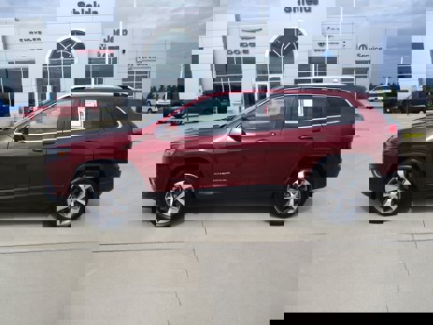 Used 2021 Jeep Cherokee Limited image 3