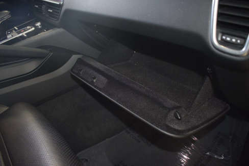 Used 2021 Porsche Cayenne image 25