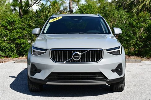 Used 2024 Volvo XC40 B5 Plus image 35