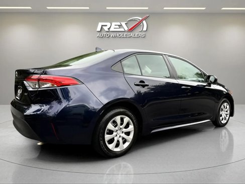 Used 2024 Toyota Corolla LE image 5