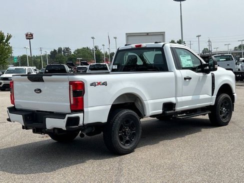 New 2026 Ford F250 4x4 Regular Cab Super Duty image 6