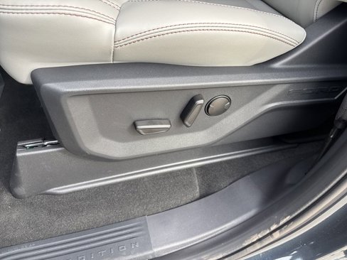 New 2025 Ford Expedition Active image 24