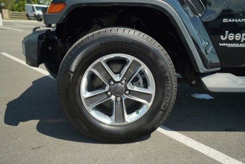 Used 2020 Jeep Wrangler Unlimited Sahara image 10