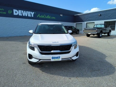 Used 2023 Kia Seltos S w/ Navigation Package image 8