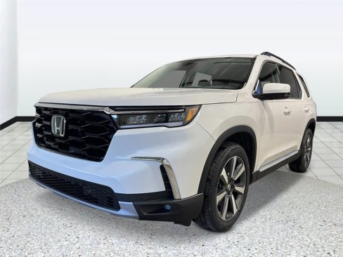 New 2025 Honda Pilot Touring image 7