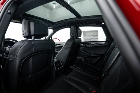 New 2026 Porsche Macan image 23
