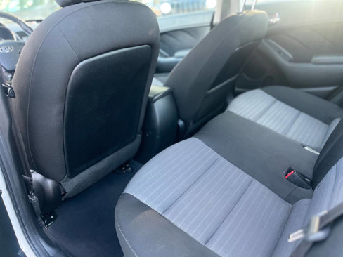 Used 2018 Kia Forte S image 17