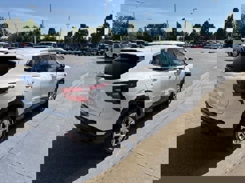 Certified 2025 Chevrolet Trax LS image 4